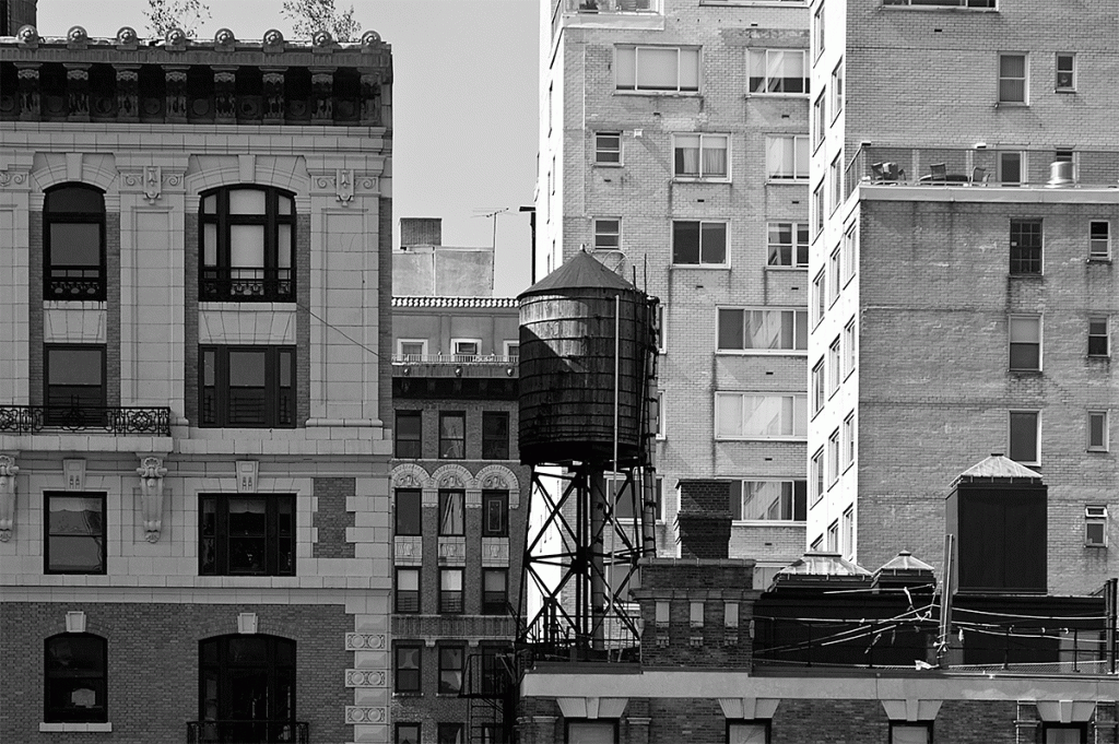 rooftop-water-tank-79th-Riverside
